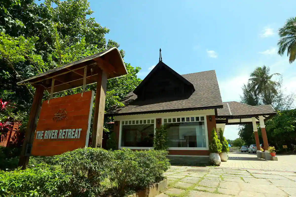 River Retreat Resort Thrissur