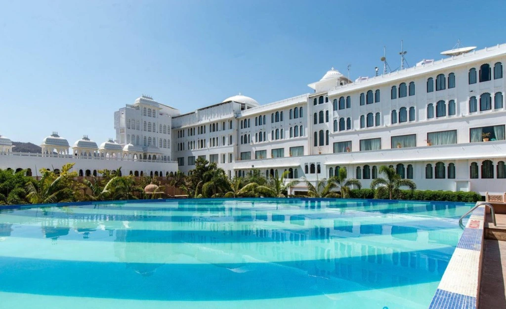 Radisson Blu Palace Resort & Spa