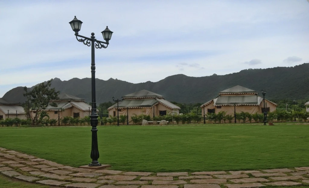 Dvara Siruvani