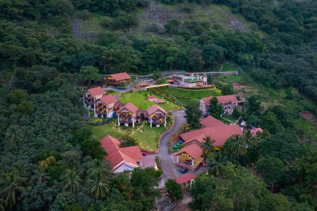 Au Revoir Wellness Resort in Palakkad wedding setup photo