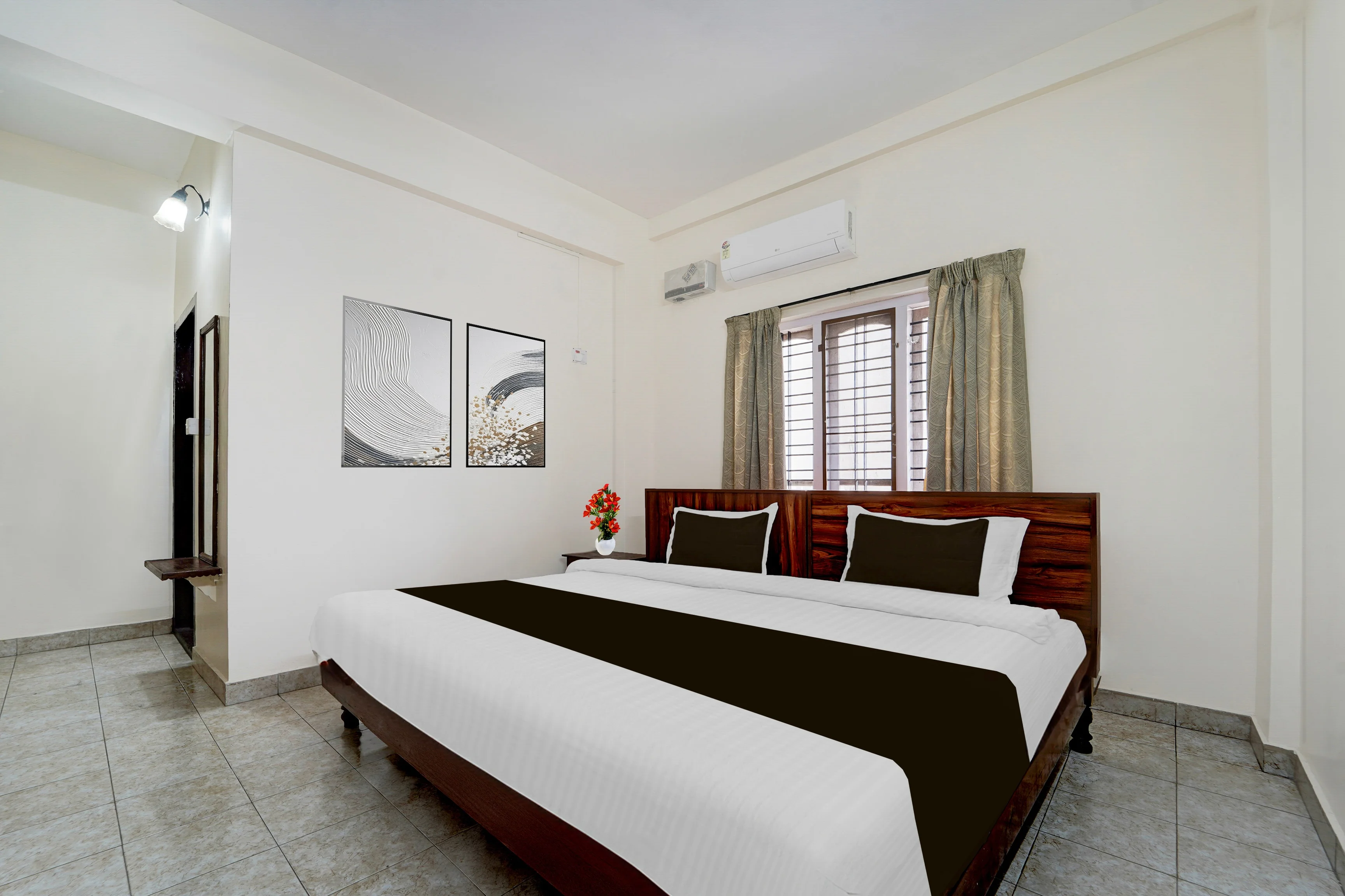 Club 7 Hotel In Pathanamthitta wedding setup photo