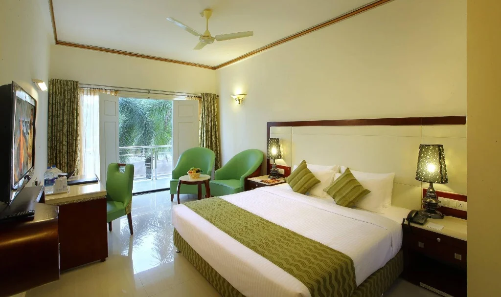 Hotel Port Palace In Kovalm, Thiruvananthapuram wedding setup photo