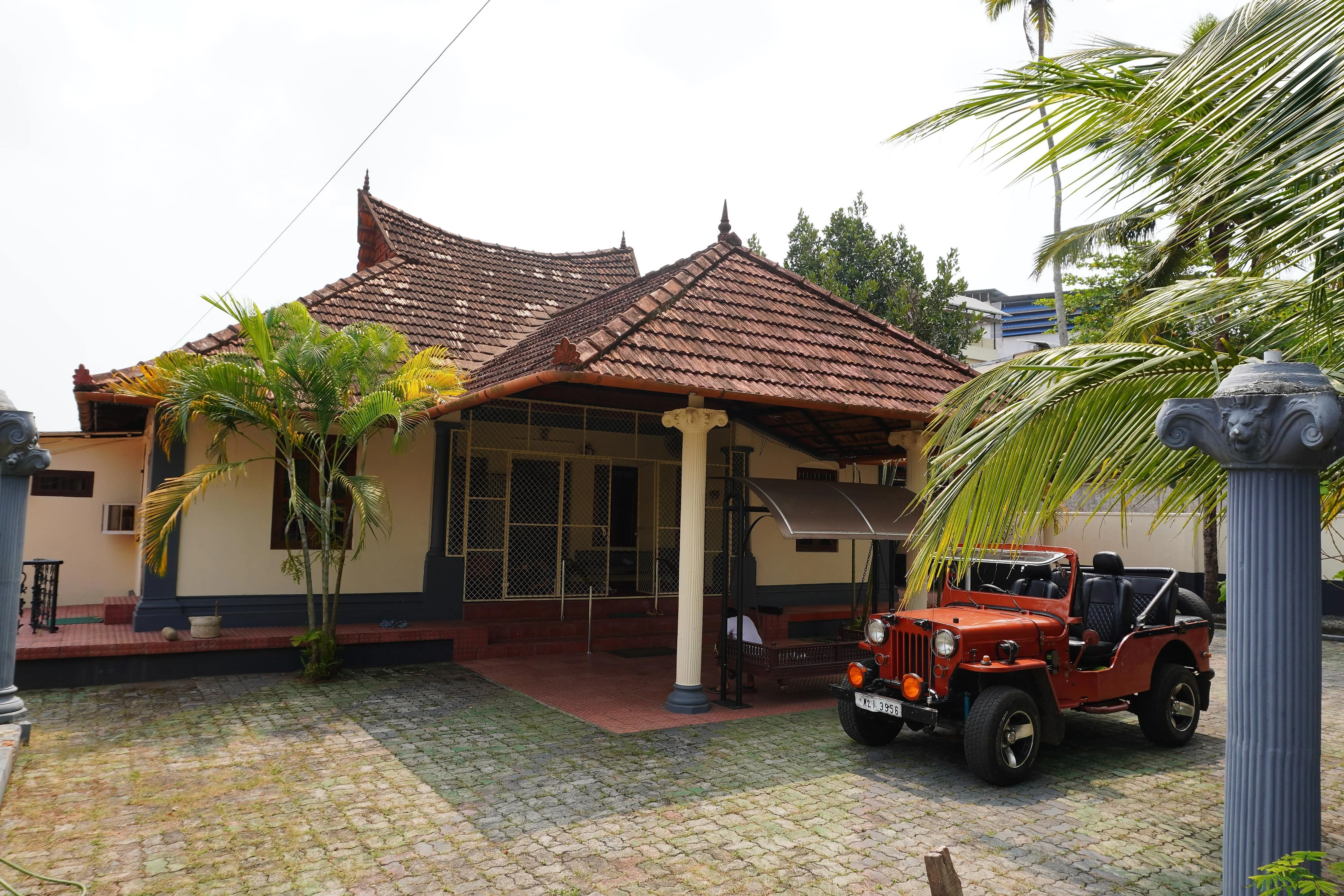 Koottiyaniyil Heritage Home In Kottayam