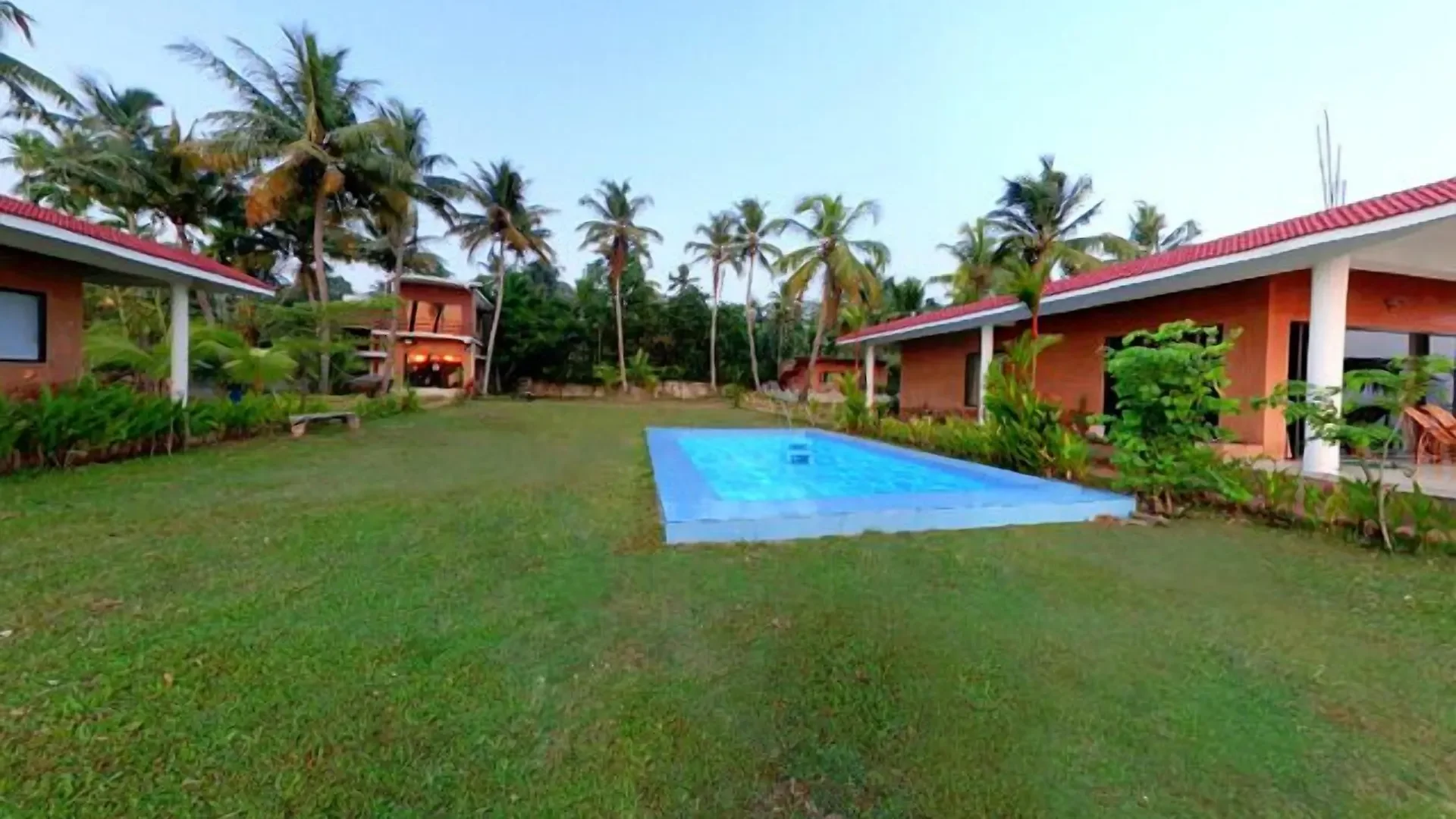 Lake Symphony Resort in Kochi