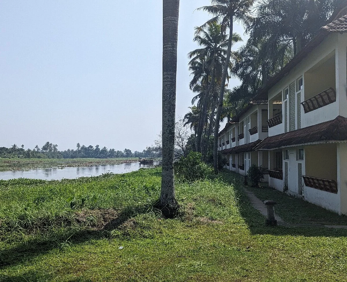 Manor Backwater Resort In Kottayam