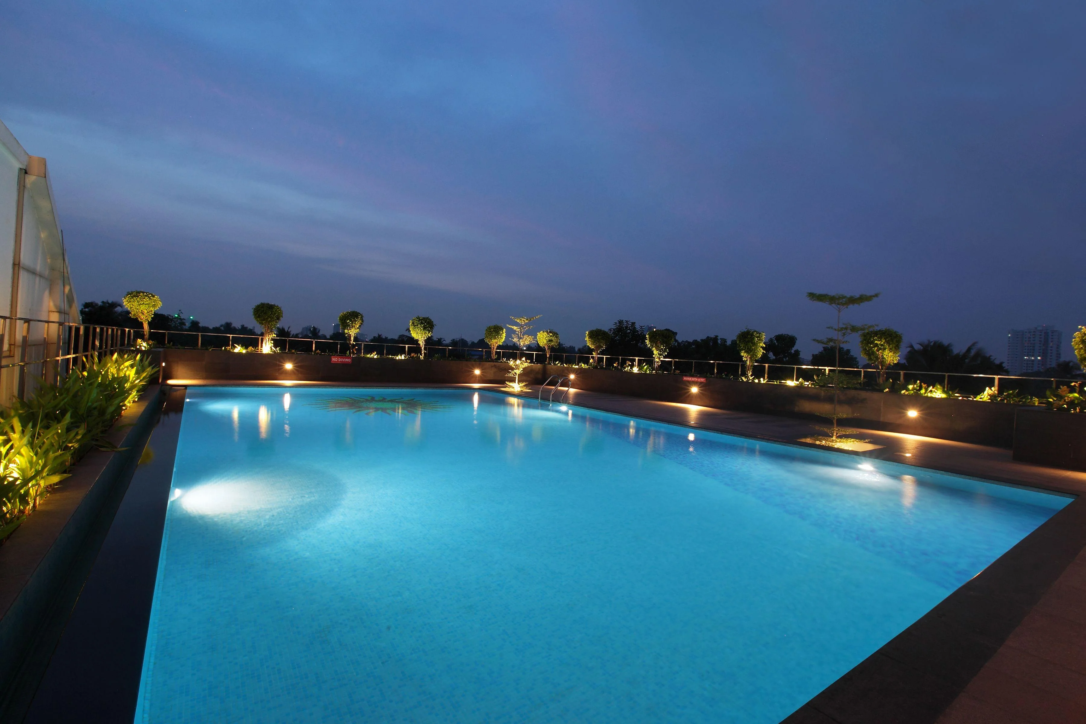 Monsoon Empress Hotel In Kochi