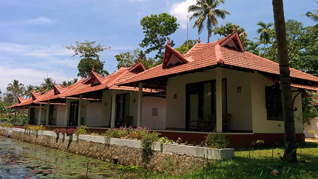 Palmgrove Lake Resort in Alappuzha