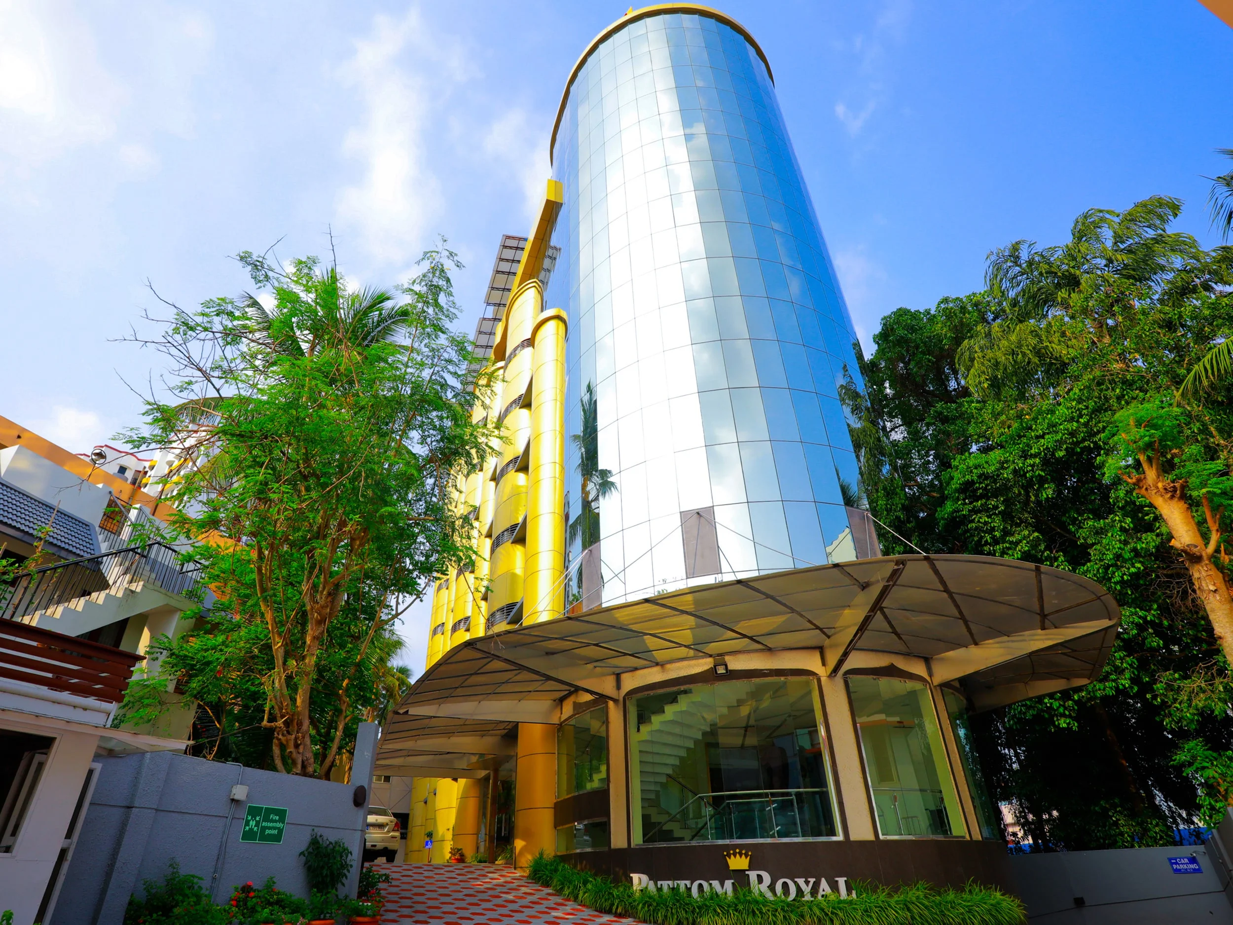 Pattom Royal Hotel In Thiruvananthapuram