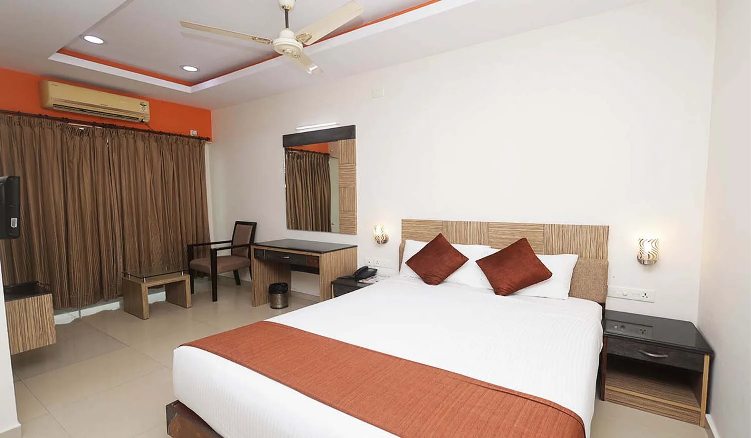 Royal Riviera Hotels and Resorts In Kochi wedding setup photo